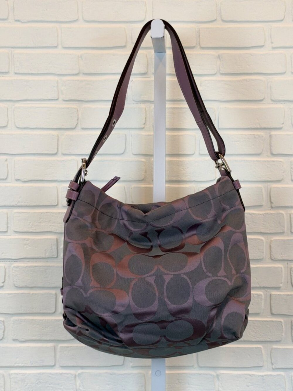 Coach Signature Hobo Shoulder Bag Purple Jacquard Zip Pocket